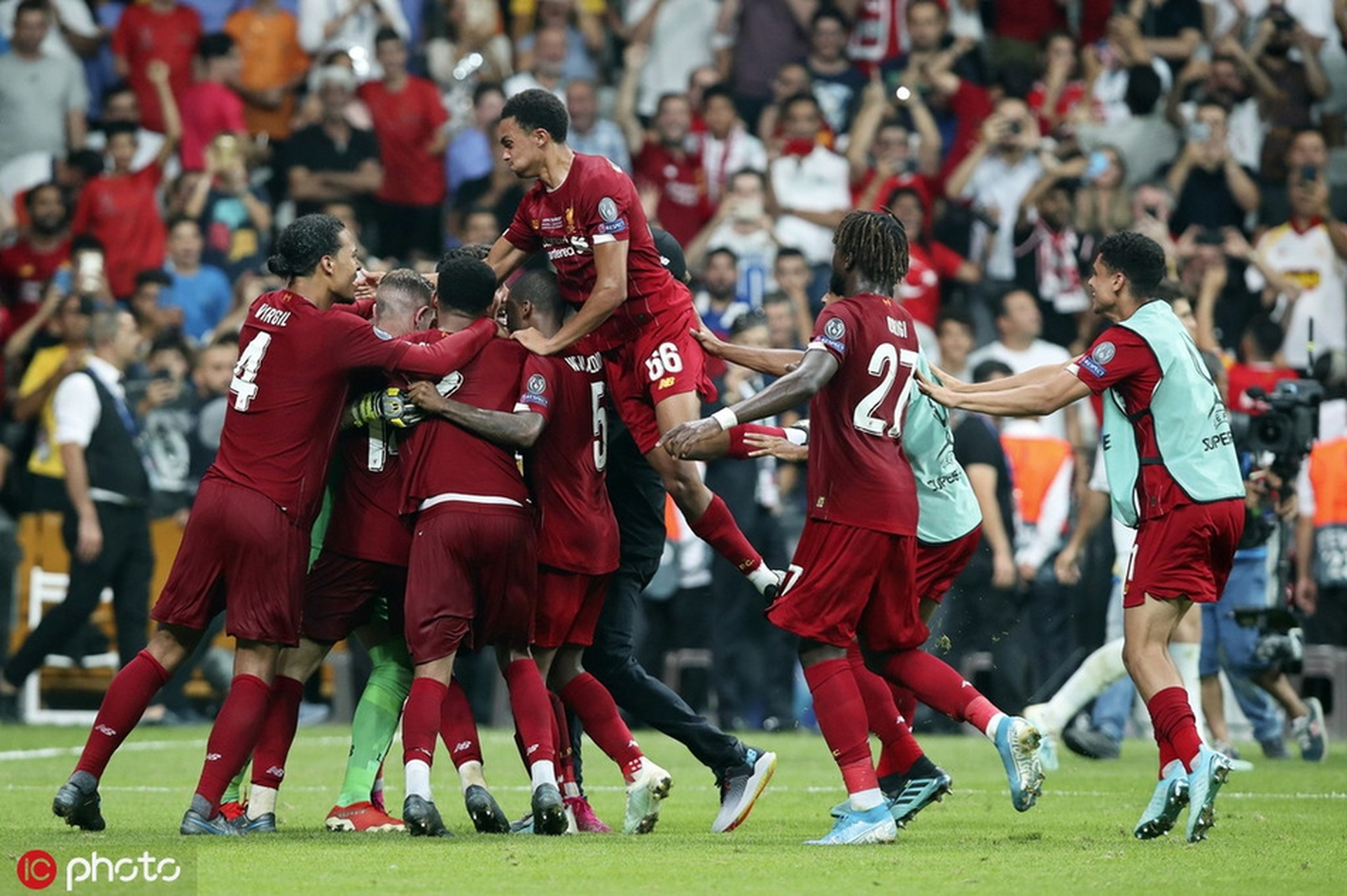 威尼斯人官网_利物浦英超击败切尔西努涅斯抽射破门(英超利物浦对切尔西的比赛视频20到21赛季第二轮)